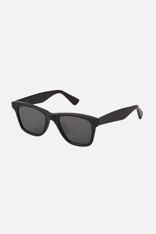D 01(Black)