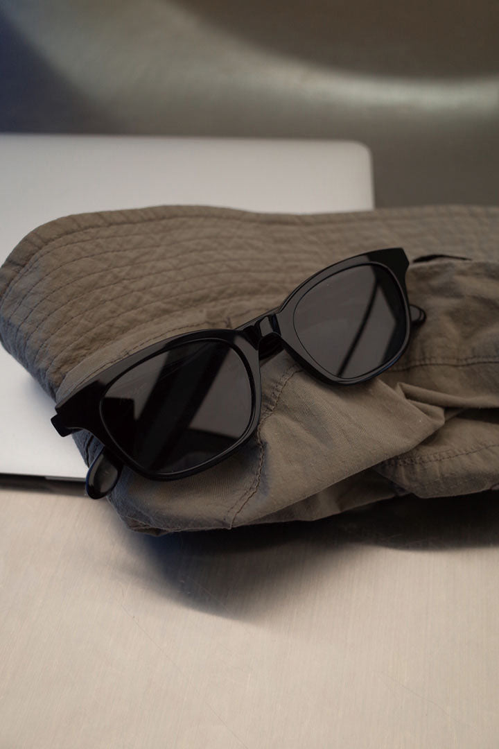 ADSR エーディーエスアール BALVIN 01 サングラス ブラック 黒 楽天市場】A.D.S.R adsr サングラス BALVIN バルヴィン 01 b