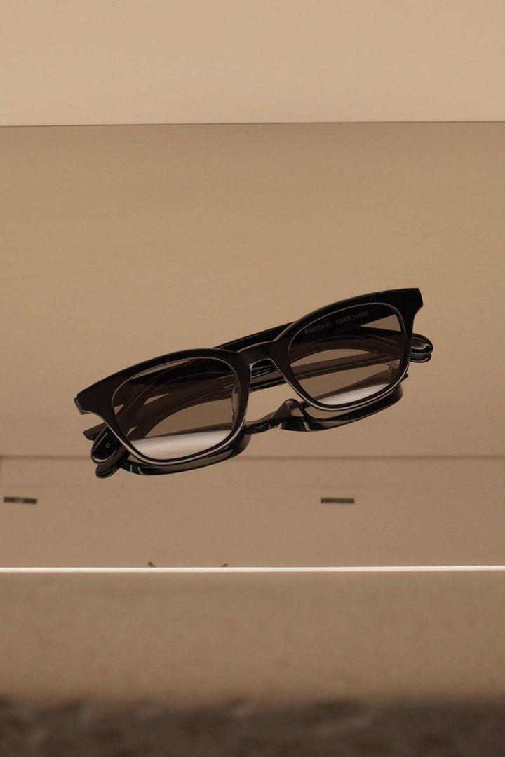 ADSR BALVIN 01【状態良好】 A.D.S.R. / BALVIN 01(b) / Shiny BLACK - Lt.Blue ブラック - ライト