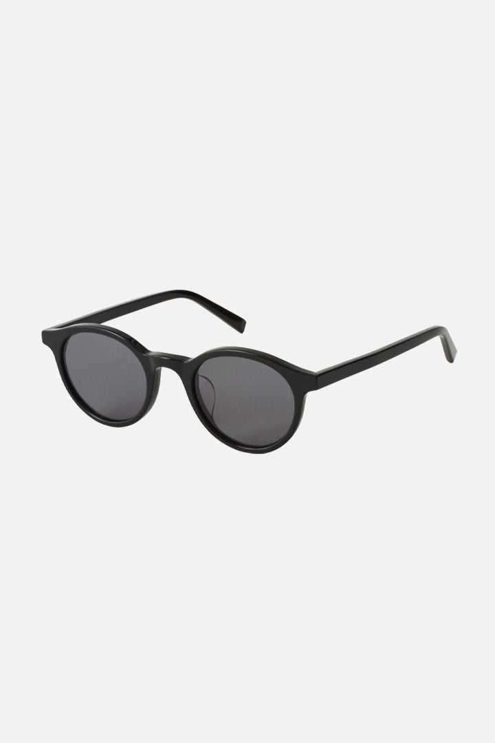 STEFAN 01(Black)